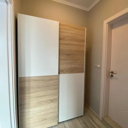 Apartment In Complex Panorama