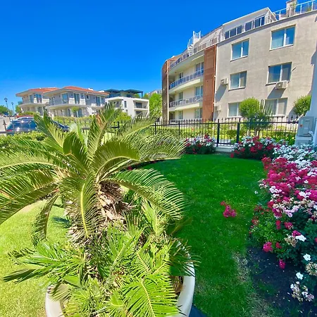 Apartment In Complex Panorama Chernomorets